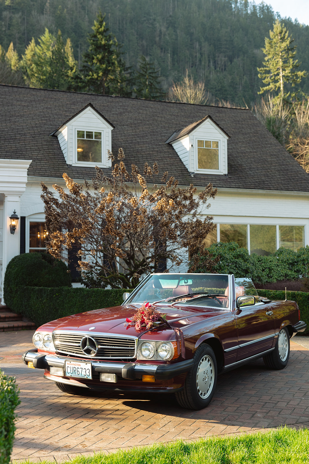 1986 Mercedes-Benz 560SL Bordeaux Red Metallic
